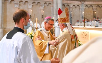 Le nonce apostolique a remis le pallium à Mgr Olivier de Germay