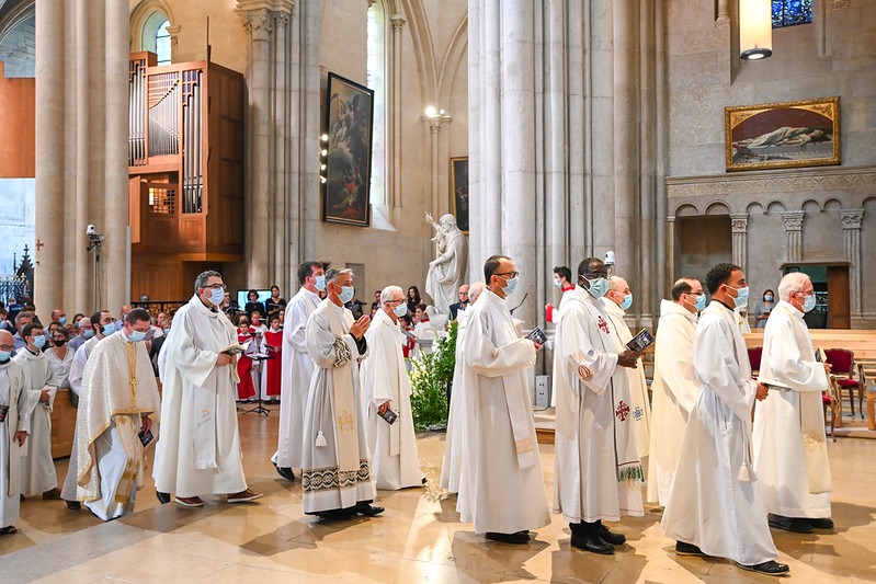 pallium diocese paroisse pere pablo